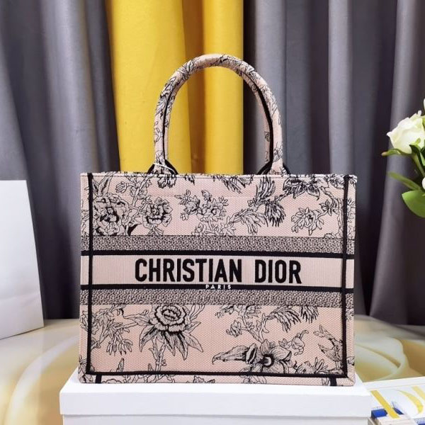 Christian Dior Shopping Bags